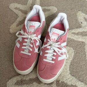 Adidas gazelle platform sneakers pink size 7.5